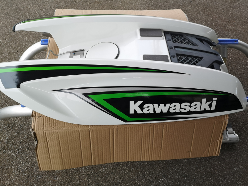 KAWASAKI　 KAWASAKI 　1500SXR用　純正エンジンフード