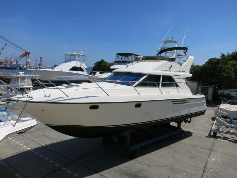 Princess Yachts 368