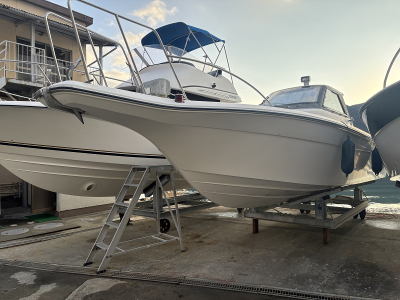 ヤマハ UF-28 船外機仕様　ストック艇　