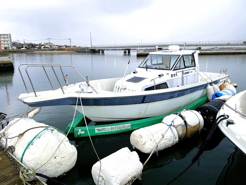 ヤマハ UF-30 スターンドライブ・VOLVOA PENTA. AD41/DP