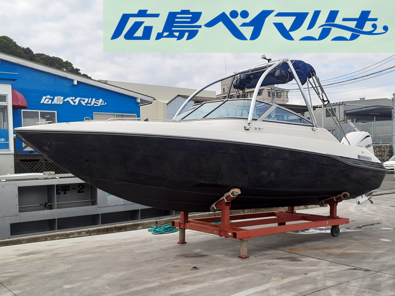 ヤマハ SR-23 【中古艇】300馬力のヤマハ船外機艇