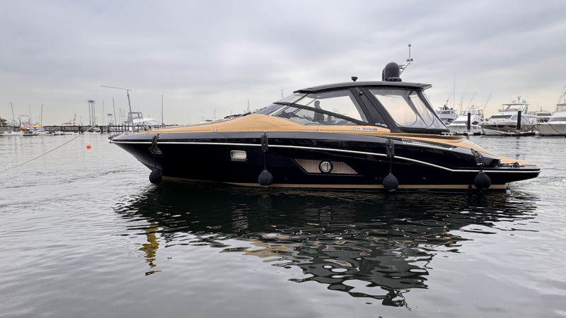 サルニコ Spider46GTS Italian Luxury Sports Yacht サルニコの「Spider 46 GTS」