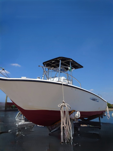 ヤマハ YF-21CC センターコンソールで　釣りやすさ＋釣果　倍増。　展示場所：愛知県西尾市一色町