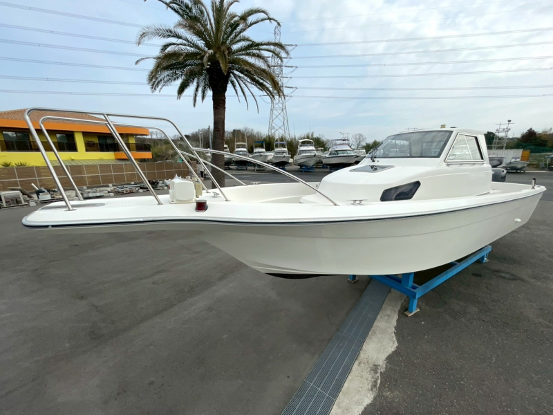 ヤマハ UF-28 令和7年製造新品船外機搭載