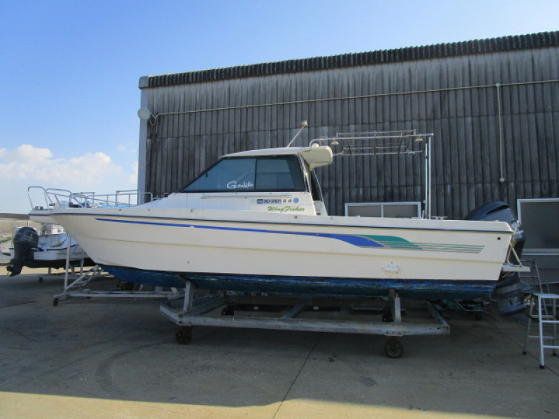 ニッサン WINGFISHER-26 エンジンは新品F250Pへ換装