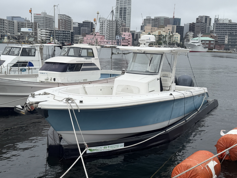エッジウォーター 320CC ヤマハ4スト350馬力×2基　水色ハル