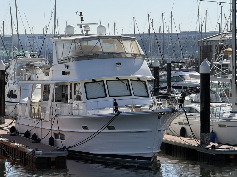 グランドバンクス 54EU 中古艇　（係留地：横浜）　国内稀少艇　