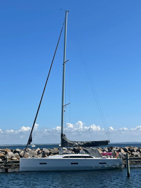 X‐Yachts X-40 中古艇　(係留地：ドイツ）/ ーX-Yachts日本総代理店ー　
