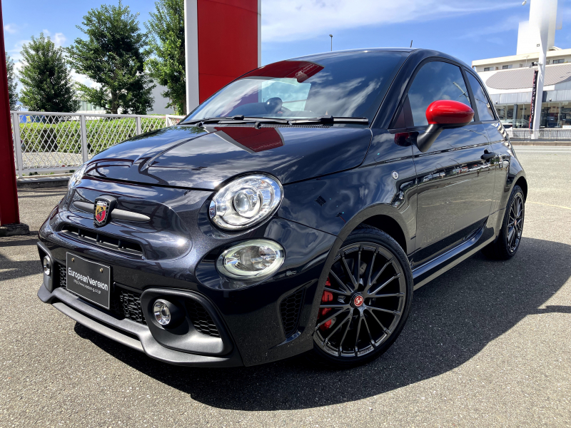 アバルト 595 Competizione レコードモンツァマフラー　sabelt製スポーツシート　ブレンボレッドキャリパー