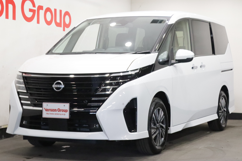 日産 セレナ e-Power　ハイウェイスターV　新車保証継承付　ワンオーナー　禁煙車　後席モニター　プロパイロット　BSM　メモリーナビ　フルセグ　両側電動スライドドア　LEDヘッドライト　オートライト　16AW