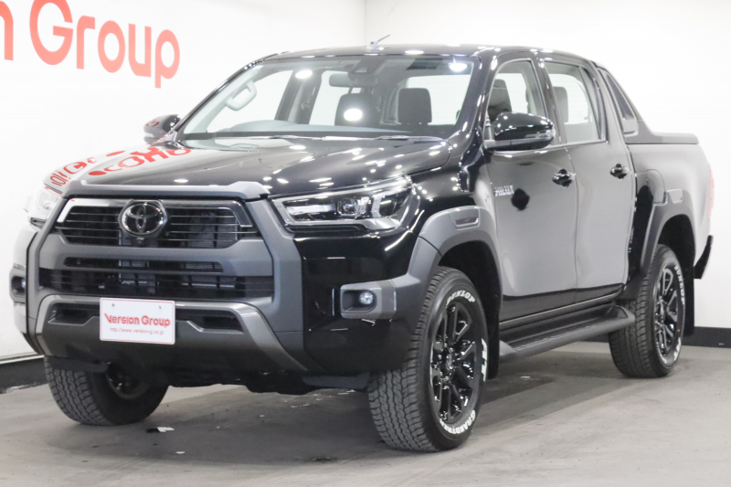 トヨタ ハイラックス Z　レボロッコエディション　新車保証継承付　特別仕様車　4WD　ディーゼルターボ　メモリ―ナビ　全周囲C　専用オーバーフェンダー　フロントグリル　フロントバンパー　照明付きデッキバー　ベッドライナー　テールゲートリフトアシスト