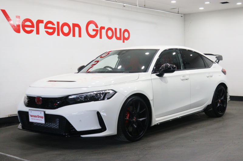 ホンダ シビック タイプR　新車保証継承付　ワンオーナー　禁煙車　6速MT　メモリーナビ　フルセグ　バックカメラ　ETC　レーダークルコン　クリアランスソナー　レーンアシスト　衝突被害軽減　踏み間違い防止　BSM　19AW