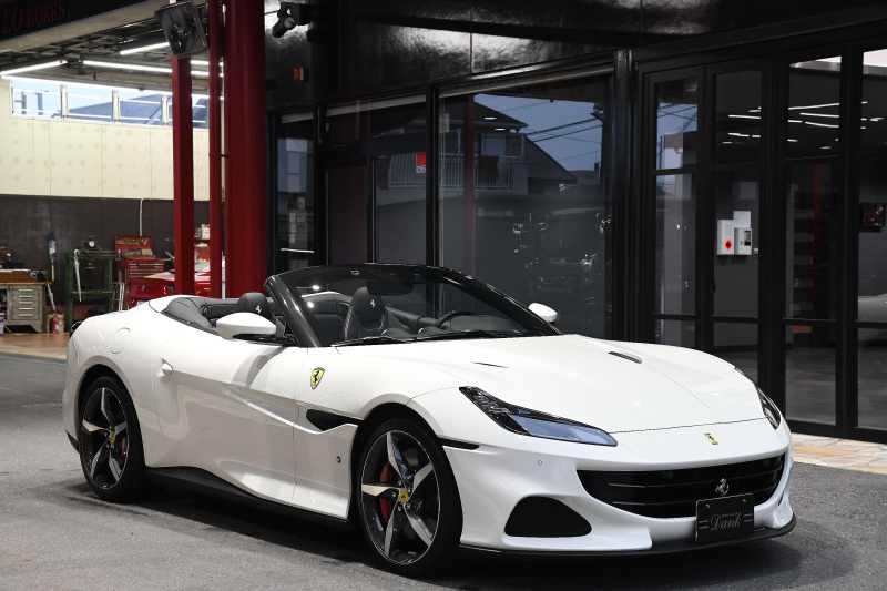 フェラーリ ポルトフィーノM ディーラー車　左ハンドル　フォージド20インチ
