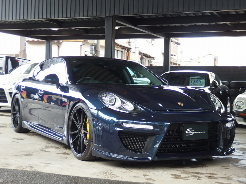 ポルシェ パナメーラ 正規ディーラー車　右ハンドル　PDK　EUR-GTエアロ　ES22インチアルミホイール　ESダウンサス　