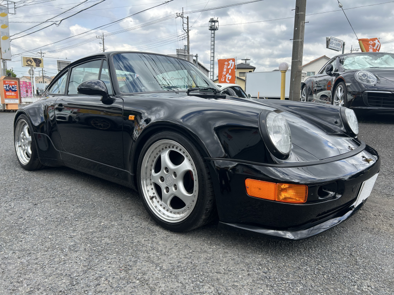 ポルシェ 911(Type964) カレラ4　左H　5MT　Jubilee仕様　18インチアルミ　レカロシート