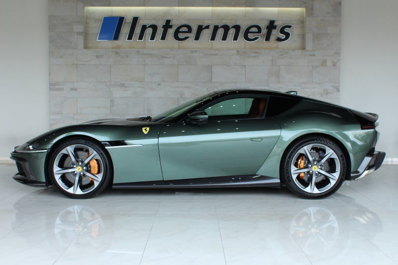 フェラーリ 12 Cilindri D車 Verde Toscana
