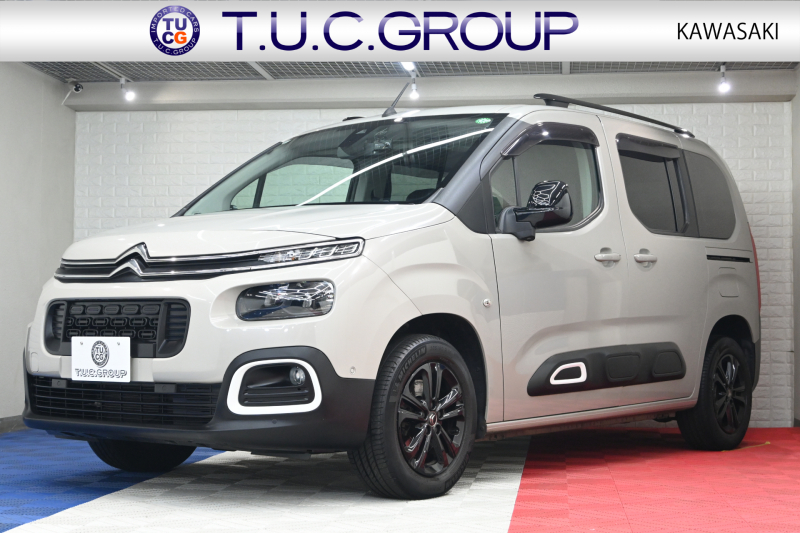 シトロエン ベルランゴ ｼｬｲﾝ　1ｵﾅ Pｽﾀ ﾊﾟｰｷﾝｸﾞｾﾝｻｰ BSM ﾊﾟﾉﾗﾏR ﾌｧﾌﾞﾘｯｸｼｰﾄ 純正ﾀｯﾁｽｸﾘｰﾝ ﾅﾋﾞTV BTｵｰﾃﾞｨｵ＆TEL CarPlay ｱﾝﾋﾞｴﾝｽﾗｲﾄ 純正16ｲﾝﾁAW　2年保証付