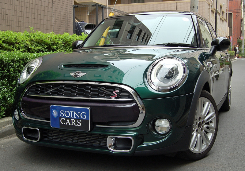 MINI(ミニ) ミニ クーパーS 5ドア ペッパーPKG ワンオーナー 純正ナビ バックカメラ  LEDヘッド  17AW 禁煙車