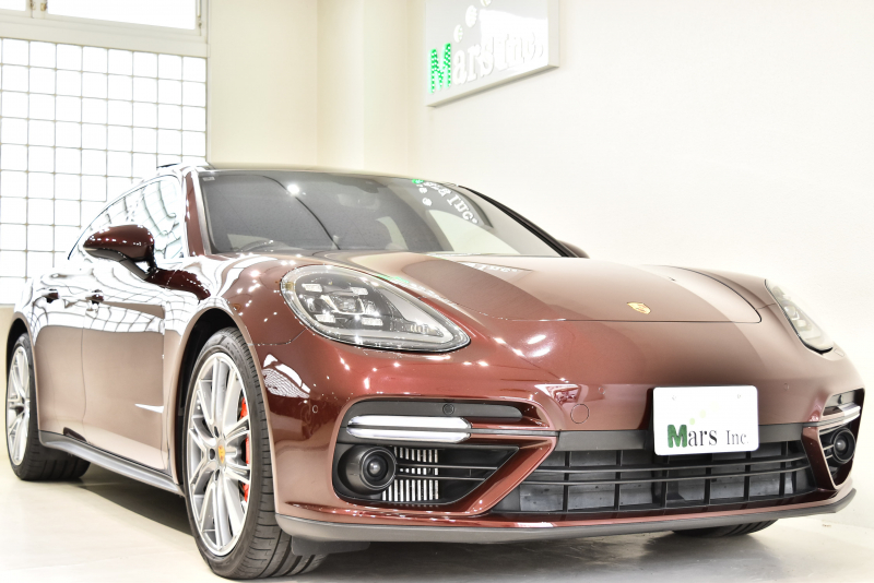 ポルシェ パナメーラ スポーツツーリスモ Turbo PDK 正規ディーラー車 オプション総額340万円オーバー スポーツクロノパッケージ リアエンターテインメント21インチエクスクルーシブホイール アダプティブクルコン パンラマサンルーフ 右ハンドル