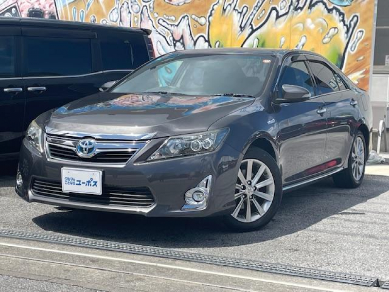 トヨタ カムリ ハイブリッド　Gパッケージ・プレミアムブラック　県内買取直売車両！　運転席側パワーシート　クルーズコントロール　純正SDナビ（CD／DVD／Bluetooth／フルセグ）バックモニター　純正17インチアルミホイール　ダブルエアコン　ETC