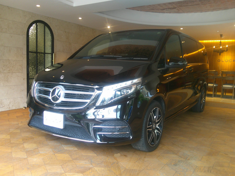 メルセデスベンツ Vクラス V220dスポーツ ロング　パノラマ　リヤエンター　ブルメスター　両側電動スライドドア　全方位モニター　専用19インチAW　AMGデザインエクステリア　本革シート　レーダーセーフティPKG　