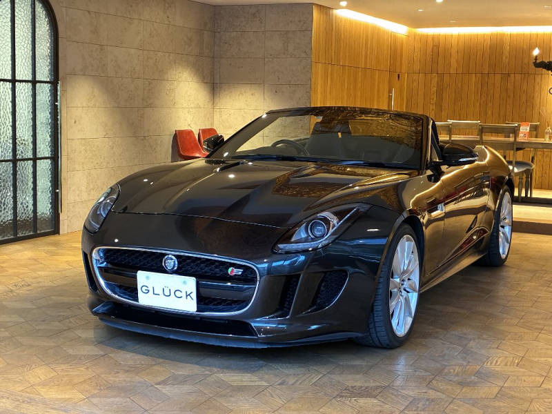 ジャガー Fタイプ コンバーチブルV8S　Sコンバーチブル　　アクティブ・スポーツエグゾースト・システム　オートアクティブリアスポイラー　本革シート　プッシュスタート　ステアリングH　記録簿　Bカメラ　ETC　スーパーチャージャー　ナビ