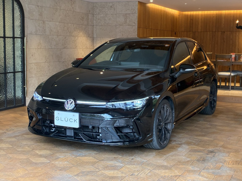フォルクスワーゲン ゴルフ Rブラック エディション 4WD 限定403台・19インチアルミホイール・ブラックフロントグリル・ブラックブレーキキャリパー ブラックテールパイプ（エキゾーストエンド）・専用スポーツシート・シートヒーターベンチレーション