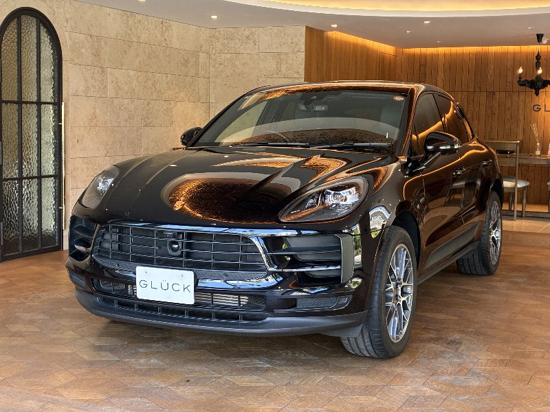ポルシェ マカン PDK　4WD　スポーツクロノPKG 　ACC　全周囲カメラ 　シートヒーター　パワステプラス　パークソナー　3ゾーンエアコン　PDLSプラス　アダプティブシート　20インチAW