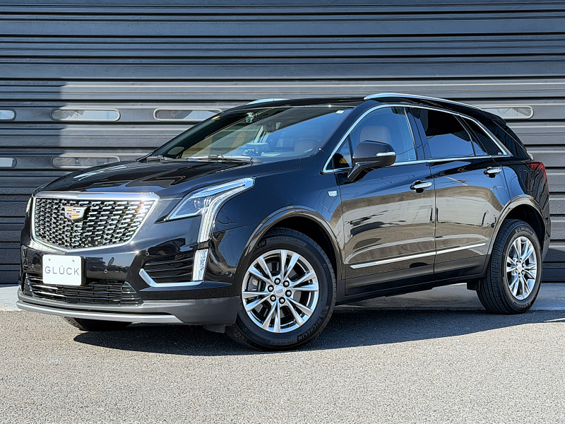 キャデラック XT5 プラチナム スポーツ 3.6L V6 4WD ディーラー車 1オーナー 禁煙車 スライディングガラスルーフ HUD BOSEオーディオ ステアリングヒーター ヒーター付フロントシート CarPlay 360度カメラ ETC 純正18インチAW ACC 電動ステアリングコラム ルーフレール