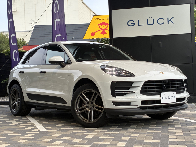 ポルシェ マカン 2.0 PDK 4WD　スポーツクロノPKG エントリー＆ドライブ アダプティブクルコン 20インチアルミホイール ブラインドスポット LEDヘッドライト レーンチェンジアシスト オートリアゲート