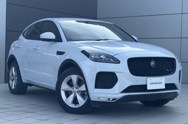 ジャガー E-PACE RダイナミックS2.0L P200 アダプティブクルーズキューアシスト付 MERIDIANサウンド パワーテールゲート 10Wayパワーフロントシート/シートヒーター付き インタラクティブドライバーディスプレイ ブラックパック