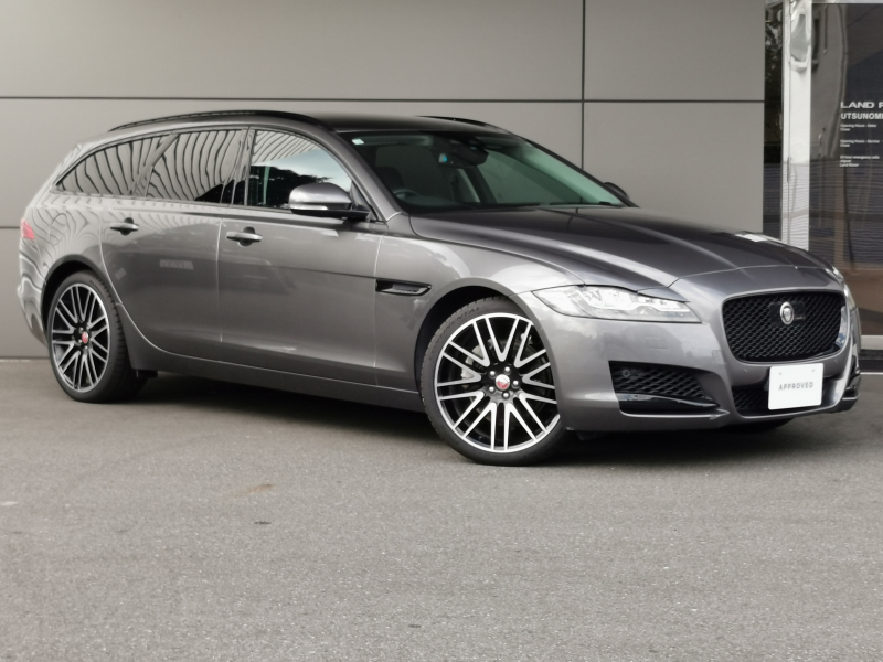 ジャガー XFスポーツブレイク プレステージ2.0L P250 禁煙車 MERIDIAN シートヒーター・クーラー パワーテールゲート 液晶メーター 電動ステアリングコラム シートメモリ ACC 20インチアルミ エアサス（後輪） LEDヘッドランプ アダプティブクルーズ ブラインドスポット