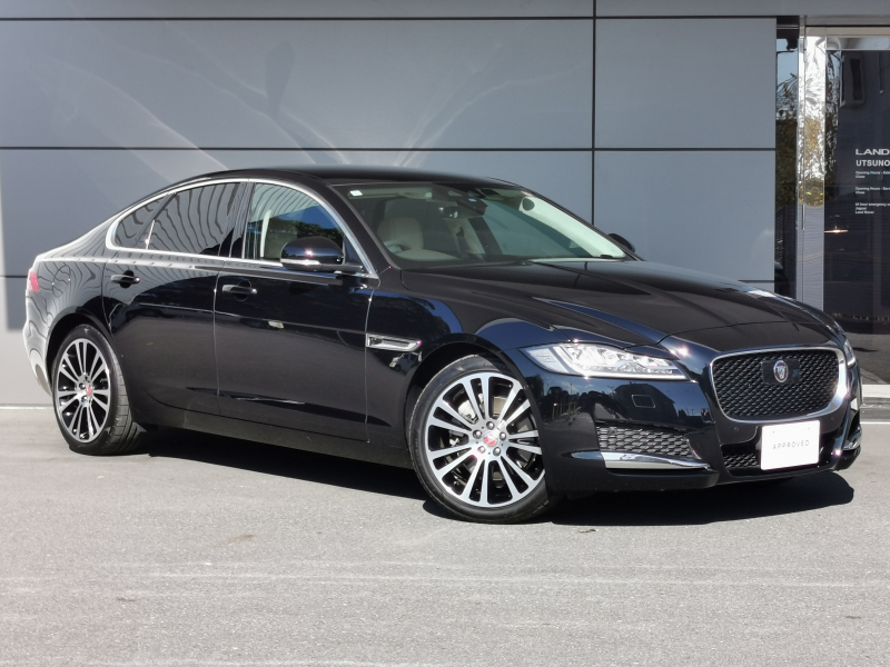 ジャガー XF プレステージ2.0L D180 禁煙車 白革 メリディアン シートヒーター 19インチAW 後席シートヒーター 液晶メ-タ- シートメモリ 電動テレスコチルト アップルカープレイ アンドロイドオート ACC BSM