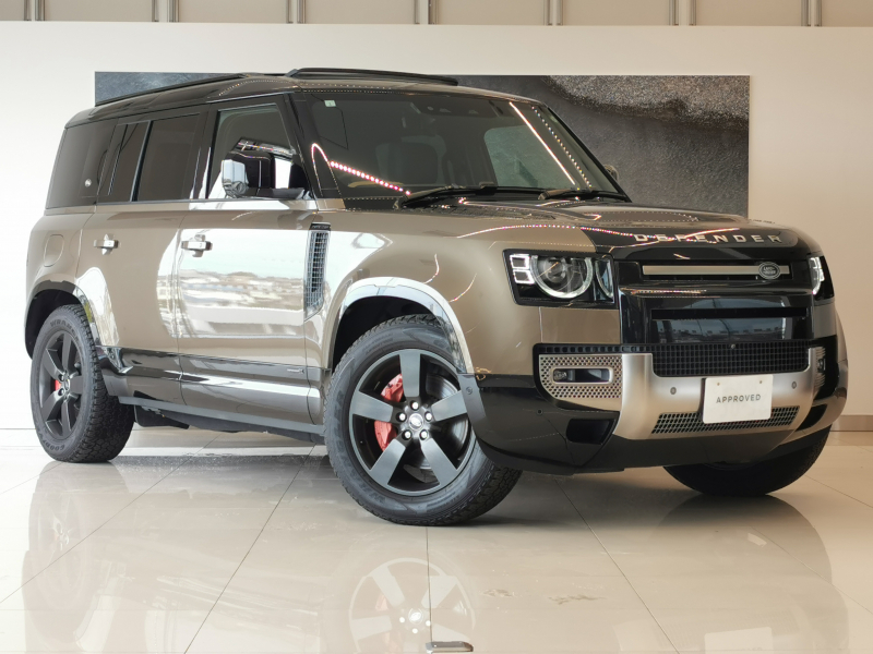 ランドローバー ディフェンダー 110X 3.0L D300 4WD 電子制御エアサスペンション スライディングパノラミックルーフ ルーフラダー 11.4タッチスクリーン 20インチStyle 5098ダークグレイ コールドクライメートビンテージタン/エボニーウィンザー 14Way電動フロントシート/ヒーター＆クーラー付