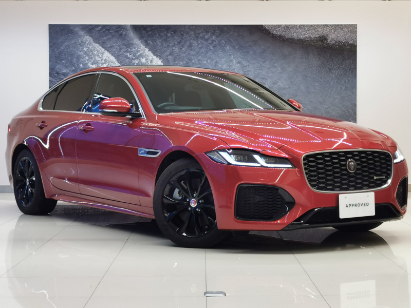 ジャガー XF RダイナミックSE2.0L P250 サンルーフ ブラウンレザーシート フロントシートヒーター コールドクライメートPKG 禁煙車 スライディングパノラミックリーフ　18インチグロスブラックホイール サンルーフ ブラウンレザーシート Fシートヒーター コールドクライメートPKG ワイヤレスデパーチャージング