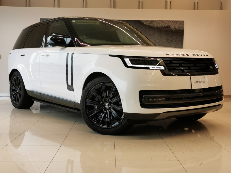 ランドローバー レンジローバー オートバイオグラフィ3.0L P510e SWB 4WD 1オーナー 禁煙車 22インチAW ガラスルーフ MERIDIAN3Dサラウンド ピクセルLEDヘッドライト 冷蔵庫 ブラックルーフ シャドーパック デジタルミラー ヘッドアップディスプレイ デジタルメーター プライバシーガラス