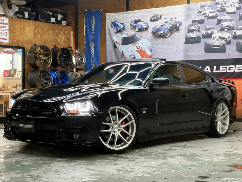 ダッジ チャージャー SRT8　サンルーフ　Brembo　ニッチェ22AW　ロワリング　マフラー
