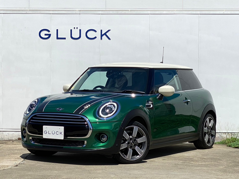 MINI(ミニ) ミニ クーパー　60イヤーズエディション オートクルーズ　前後ドラレコ　バックカメラ　シートヒーター　本革シート　スマートキー　アルミホイール　障害物センサー　インテリジェントセーフティ　Bluetooth　2ZONEエアコン　純正ナビ