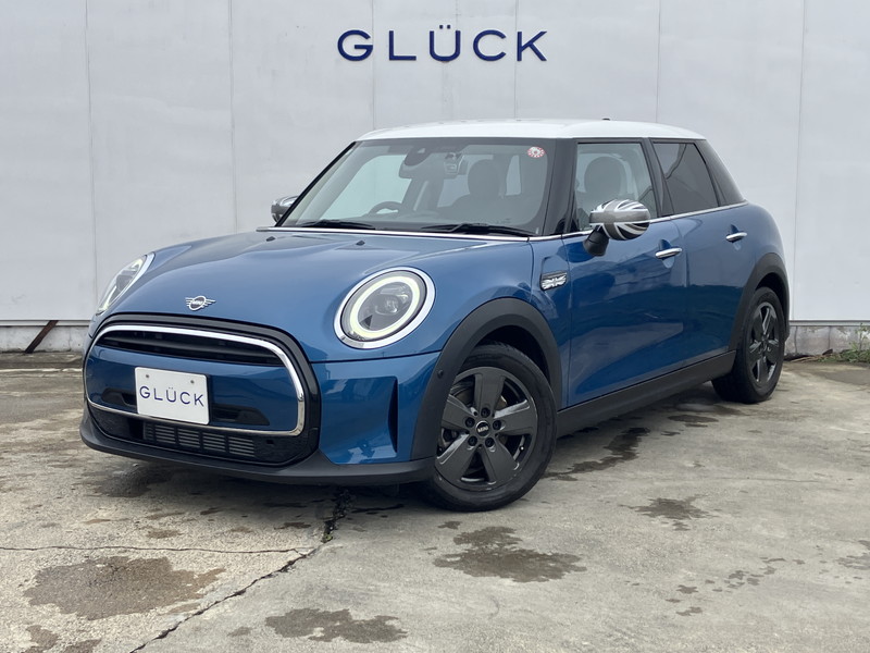 MINI(ミニ) ミニ クーパー5ドア プレミアムプラスPKG DCTワンオーナー/保証継承/禁煙車/アップルカープレイ/純正ナビ/黒革シート/シートヒーター/バックカメラ/アダプティブクルーズ/シートヒーター/ドライブレコーダー/