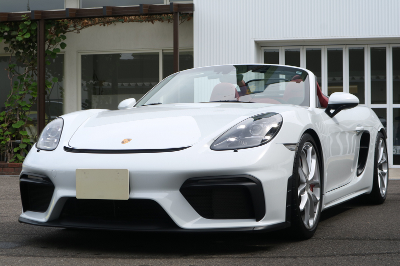 ポルシェ 718スパイダー 正規ディ－ラ－車　AT　オプション多数