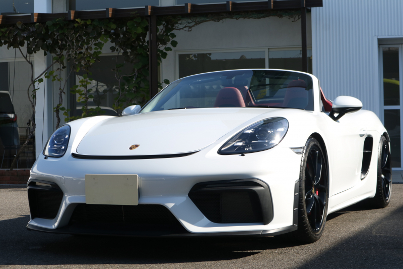 ポルシェ 718スパイダー 正規ディ－ラ－車