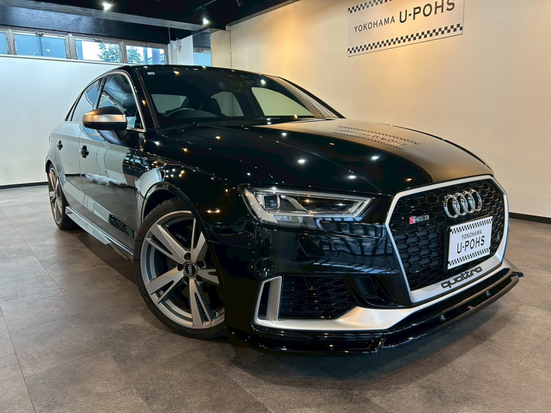 アウディ RS3 ベースグレード