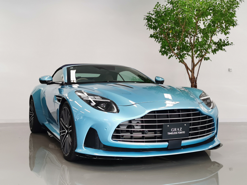 アストンマーティン DB12 Volante 4.0L V8 RHD 2024MY / Paint-Provenance / カーボンセラミックブレーキ / Interior-Inspire Comfort-Light Duotone / Bowers&Wilkins / レザーカラーパレット / スモークテールライト / 新車時メーカーOP¥10,181,600- / 認定中古車保証