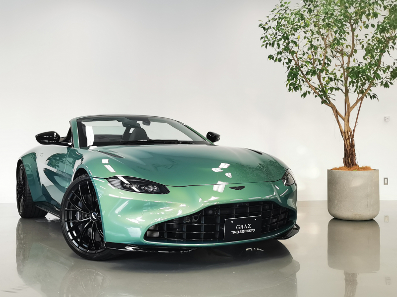 アストンマーティン ヴァンテージ Roadster 4.0L V8 RHD 2022MY  ワンオーナー　21inchサテンブラックホイール　シートベンチレーション　Interior-Inspire Comfort-Duotone　スポーツプラスシート　Qセミアニリンレザーパレット　新車時メーカーオプション¥5,619,790-　認定中古車保証