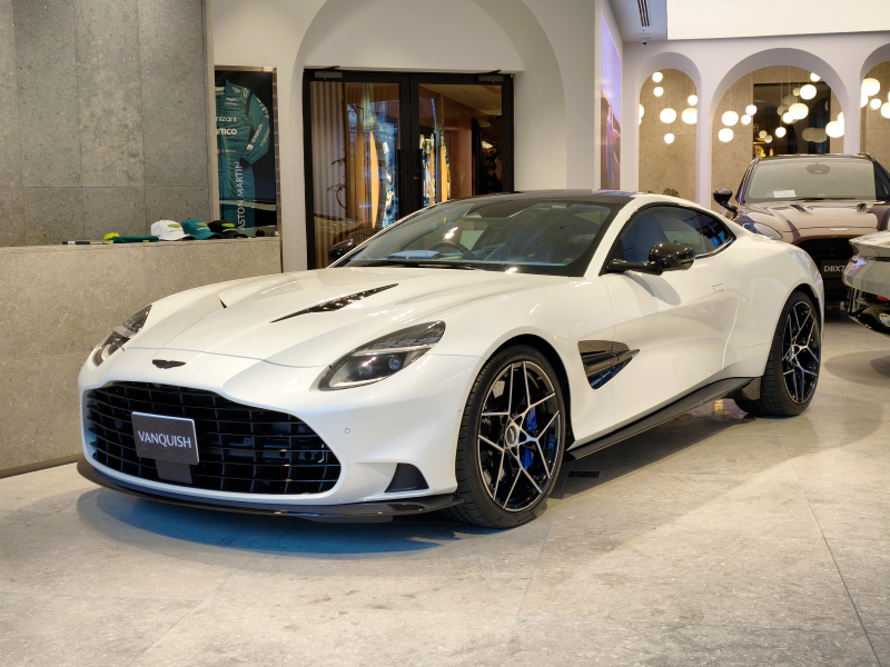 アストンマーティン ヴァンキッシュ Coupe 5.2L V12 RHD