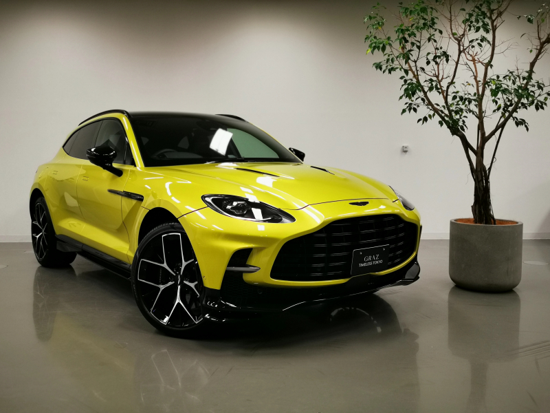 アストンマーティン DBX 707 4.0L V8 2025MY 登録済未使用車　Bowers＆Wilkins　Paint-Q-Special　Interior - Inspire Sport - Monotone　23inchフォーティスホイール　Trim Inlay - Smoked Oak Gloss Wood　前後シートベンチレーション　スモークドテールライト