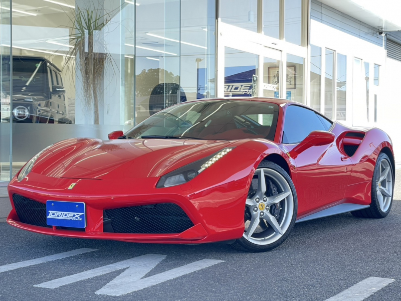 フェラーリ 488GTB 