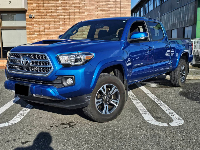 トヨタ(US) タコマ ダブルキャブ　ロング　TRDSPORT