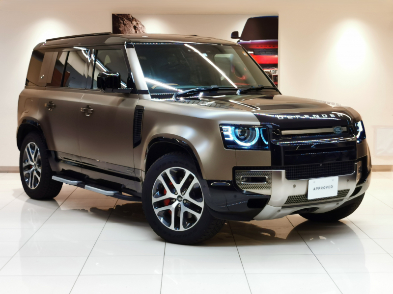 ランドローバー ディフェンダー 110X 3.0L D300 4WD 1オーナー 茶革 SR エアサス シートH サイドステップ MERIDIANサラウンド ブラックコントラストルーフ  ヘッドアップディスプレイ 20インチAW ステアリングヒーター エアクオリティセンサ フロントアンダーシールド