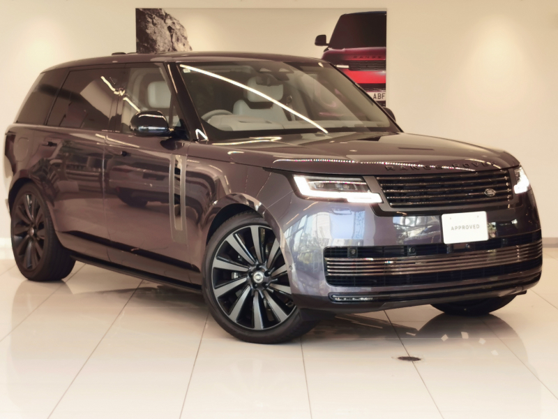 ランドローバー レンジローバー SV 4.4L LWB P615 AWD 1オーナー 白/灰シート サンルーフ 全席シートヒーター＆クーラー＆マッサージ MERIDIAN™SIGNATUREサウンド 電動サイドステップ ヘッドアップディスプレイ リアエンターテイメント ワイヤレスデバイスチャージング 23インチアルミホイール